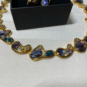 Vintage Butler necklace & clip on earrings. Gold tone. purple & blue. Gorgeous!